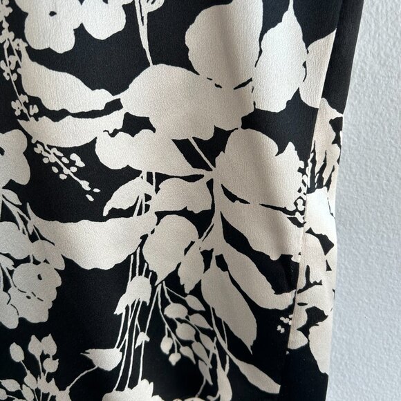 VINCE Arboretum Floral Silk Top - Picture 3 of 4